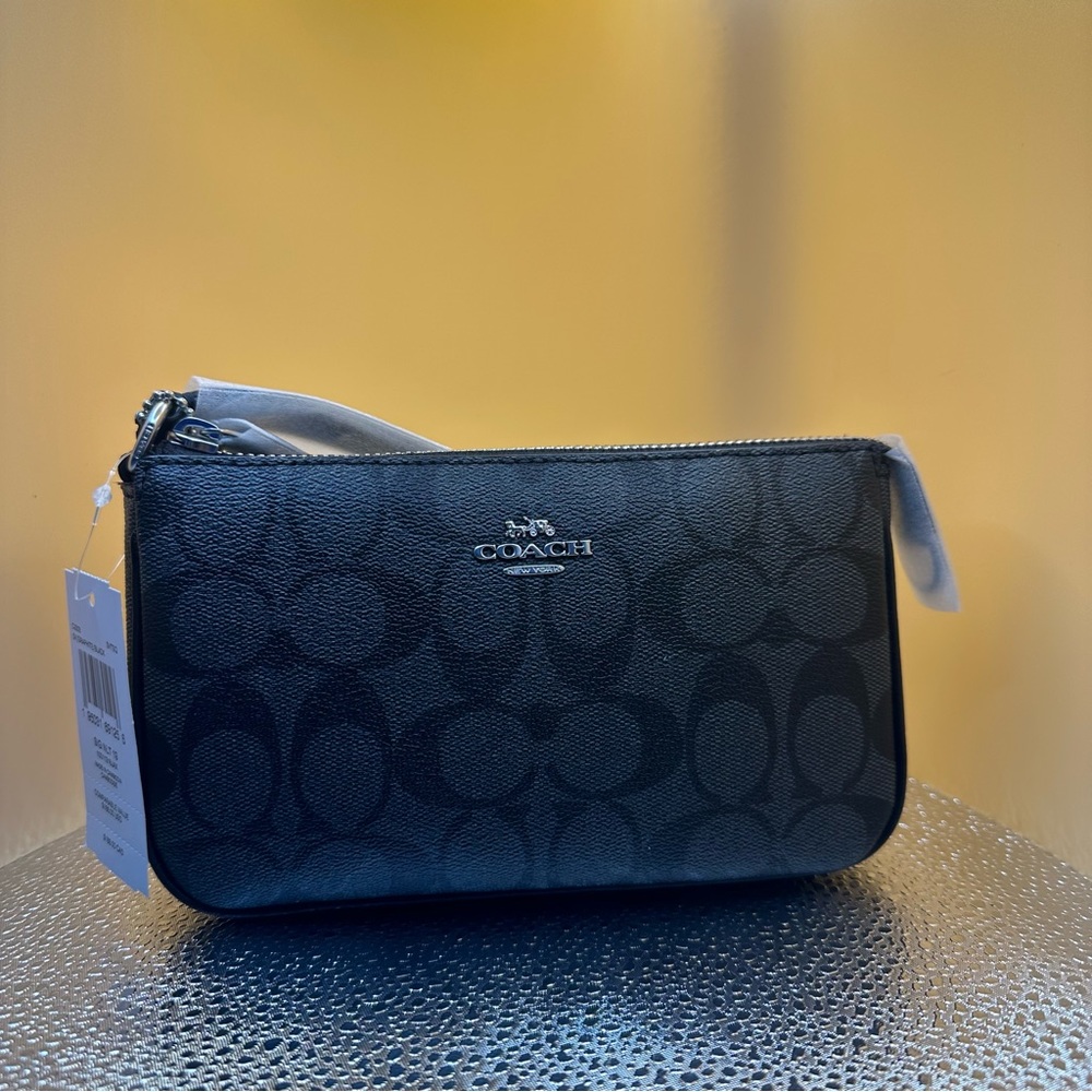 Coach Nolita 19 in Signature Canvas